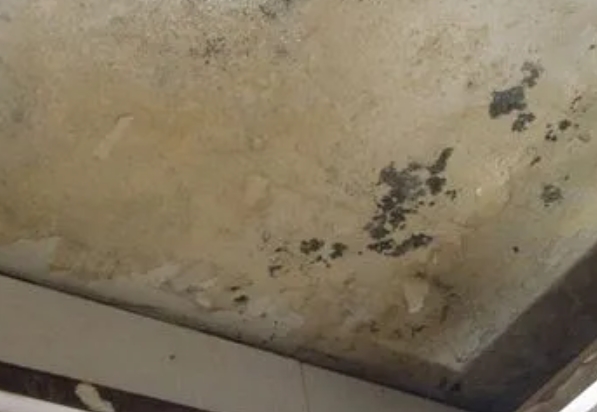 西宁阳台漏水维修公司分享下西宁卫生间渗水维修需要注意哪些问题。